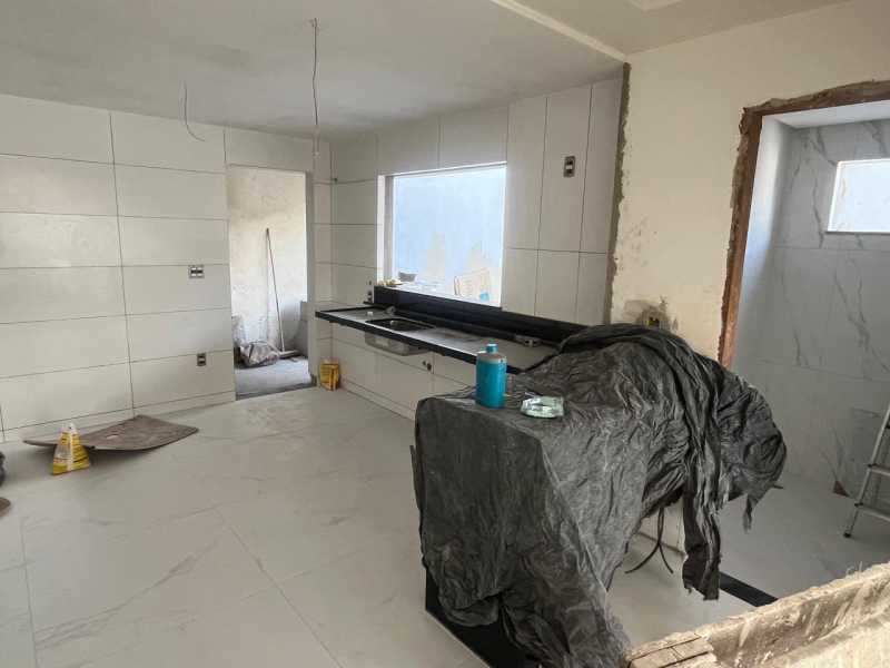 Casa à venda com 3 quartos, 100m² - Foto 8