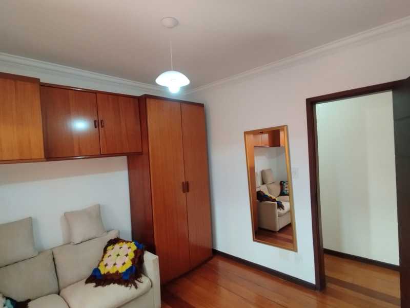 Casa à venda com 4 quartos, 158m² - Foto 9