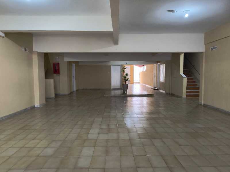 Apartamento à venda com 3 quartos, 100m² - Foto 2