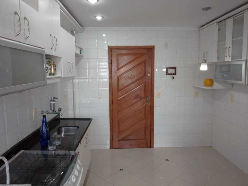 Cobertura à venda com 3 quartos, 150m² - Foto 13