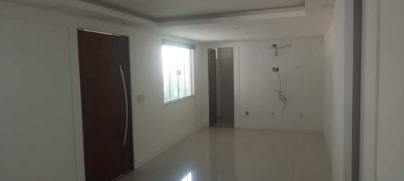 Casa à venda com 2 quartos, 100m² - Foto 3