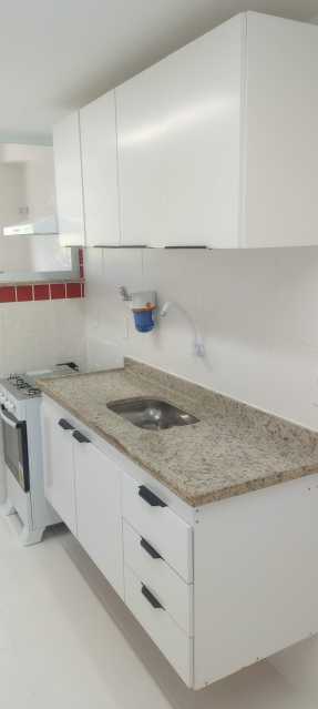 Apartamento para alugar com 2 quartos, 70m² - Foto 17