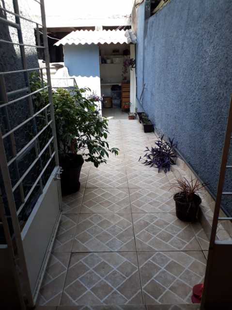 Casa à venda com 3 quartos, 104m² - Foto 14