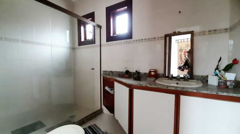 Casa à venda com 4 quartos, 180m² - Foto 14