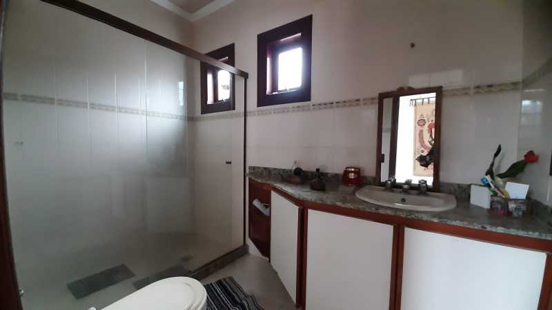 Casa à venda com 4 quartos, 180m² - Foto 15