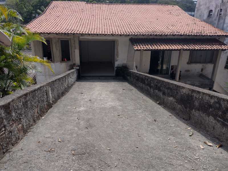 Casa de Condomínio à venda com 4 quartos, 200m² - Foto 16