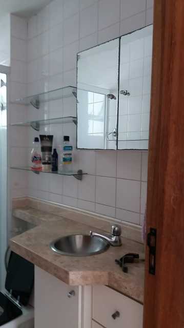 Apartamento à venda com 2 quartos, 68m² - Foto 9