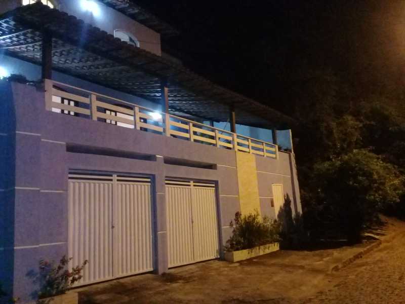 Casa de Condomínio à venda com 5 quartos, 130m² - Foto 2