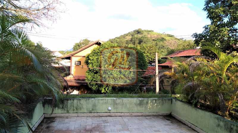 Casa de Condomínio à venda com 4 quartos, 331m² - Foto 15