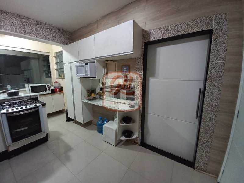 Apartamento à venda com 2 quartos, 75m² - Foto 9