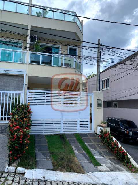 Casa de Condomínio à venda com 3 quartos, 200m² - Foto 1