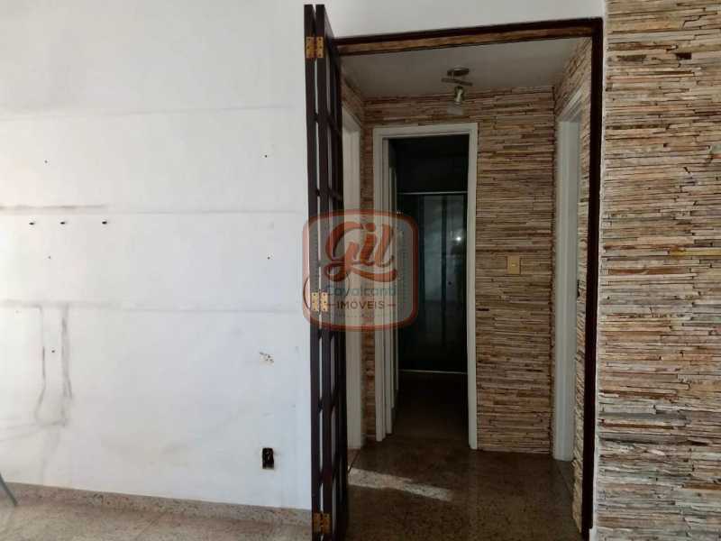 Apartamento à venda com 2 quartos, 70m² - Foto 4