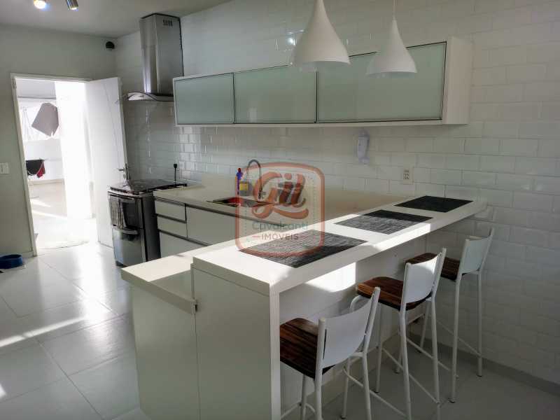 Casa à venda com 4 quartos, 300m² - Foto 11