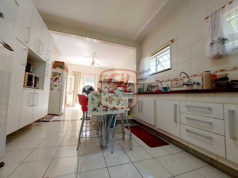 Casa de Condomínio à venda com 2 quartos, 240m² - Foto 21