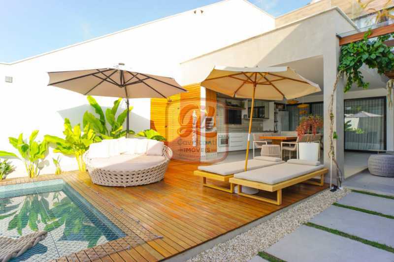 Casa de Condomínio à venda com 6 quartos, 314m² - Foto 2