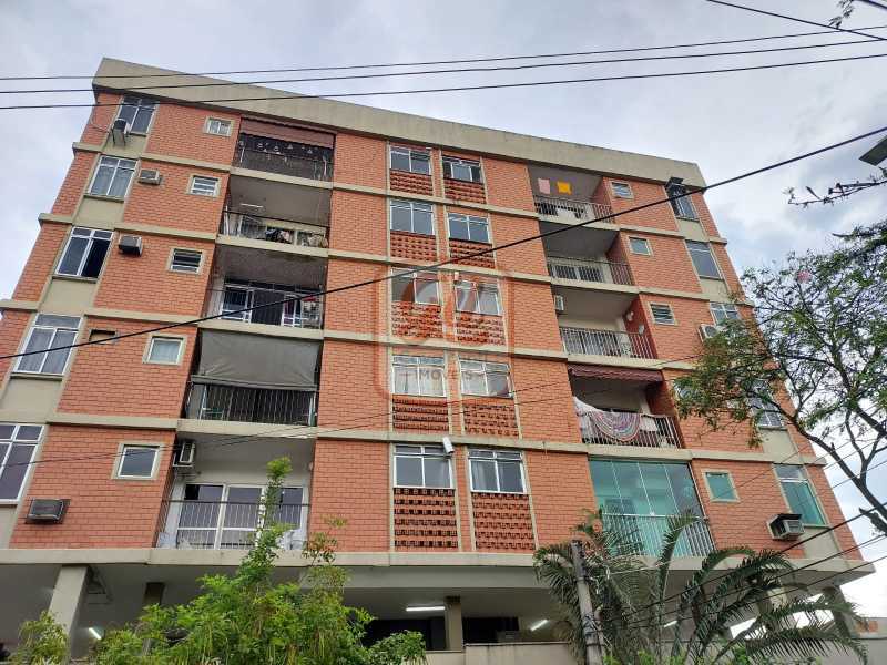 Apartamento à venda com 2 quartos, 63m² - Foto 2