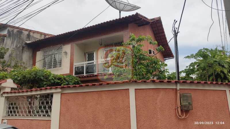 Casa de Vila à venda com 4 quartos, 189m² - Foto 1