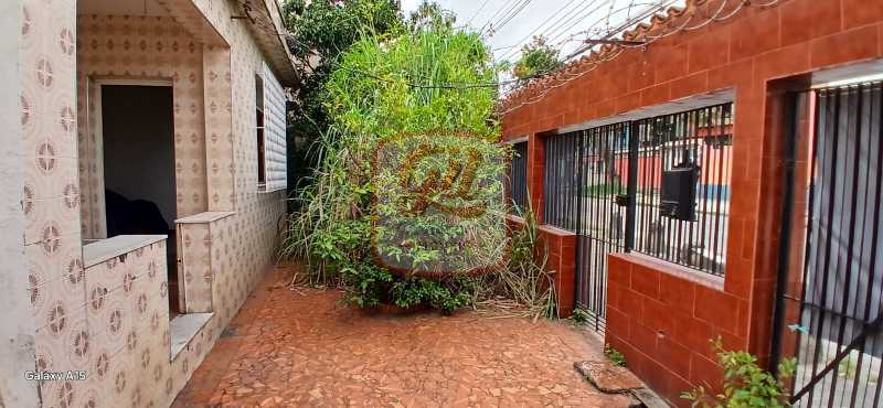 Casa à venda com 3 quartos, 169m² - Foto 3