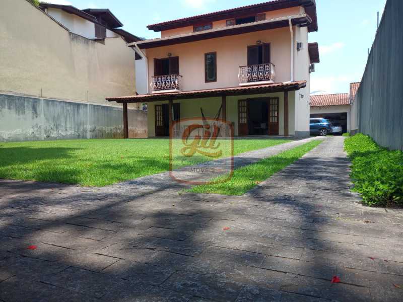 Casa de Condomínio à venda com 3 quartos, 310m² - Foto 3