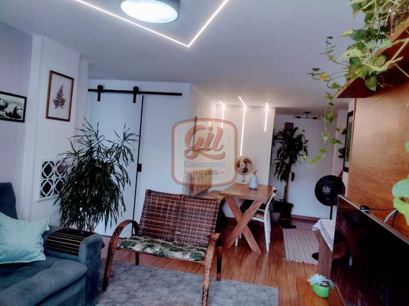 Apartamento à venda com 2 quartos, 71m² - Foto 2