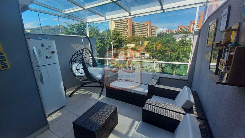 Casa à venda com 3 quartos, 120m² - Foto 1