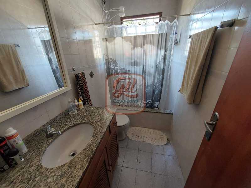 Casa de Condomínio à venda com 3 quartos, 233m² - Foto 18