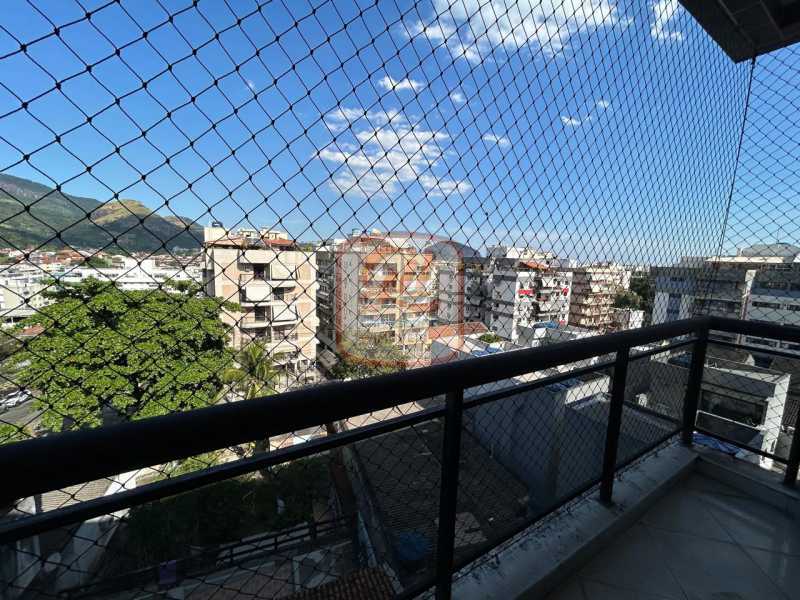 Apartamento à venda com 2 quartos, 93m² - Foto 4