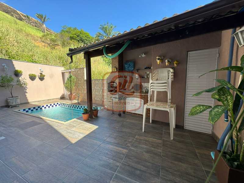 Casa de Condomínio à venda com 4 quartos, 238m² - Foto 4