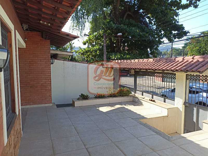 Casa de Condomínio à venda com 3 quartos, 322m² - Foto 2