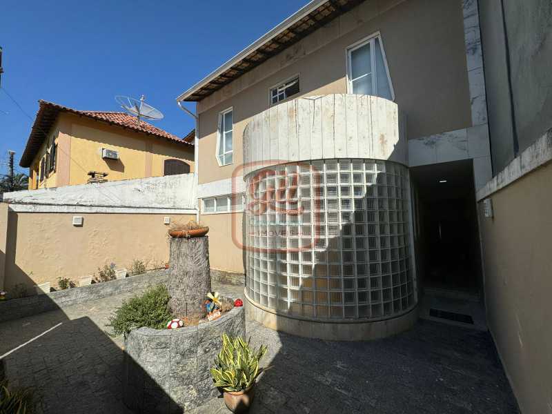 Casa de Condomínio à venda com 4 quartos, 195m² - Foto 17