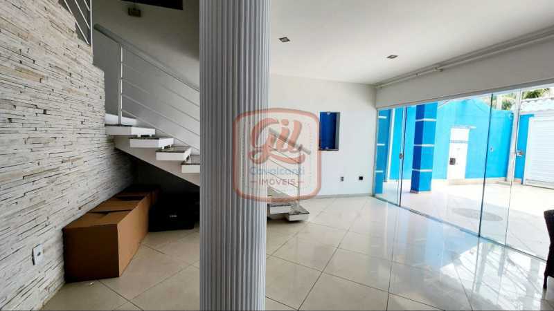 Casa de Condomínio à venda com 4 quartos, 220m² - Foto 4