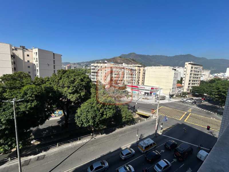 Apartamento à venda com 3 quartos, 93m² - Foto 28