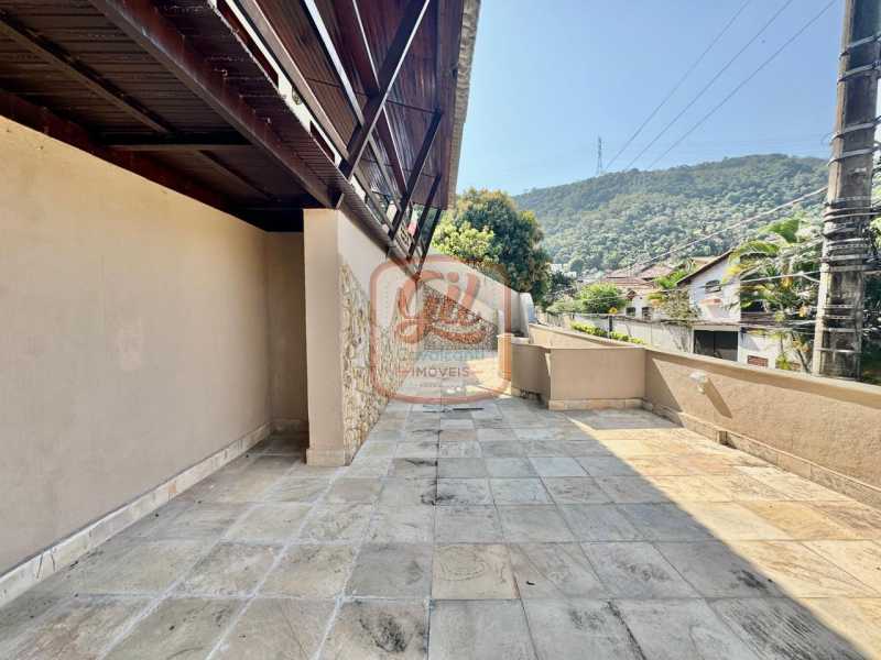 Casa de Condomínio à venda com 4 quartos, 704m² - Foto 2