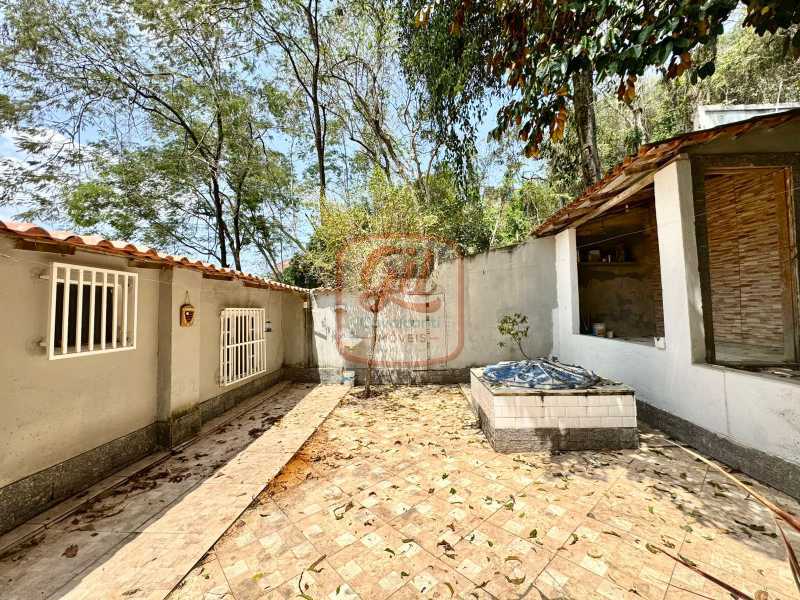 Casa de Condomínio à venda com 5 quartos, 300m² - Foto 25