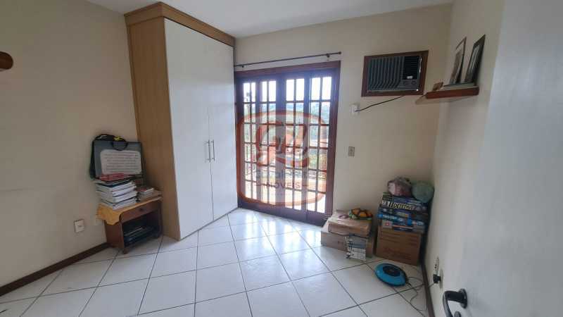 Casa de Condomínio à venda com 4 quartos, 173m² - Foto 13