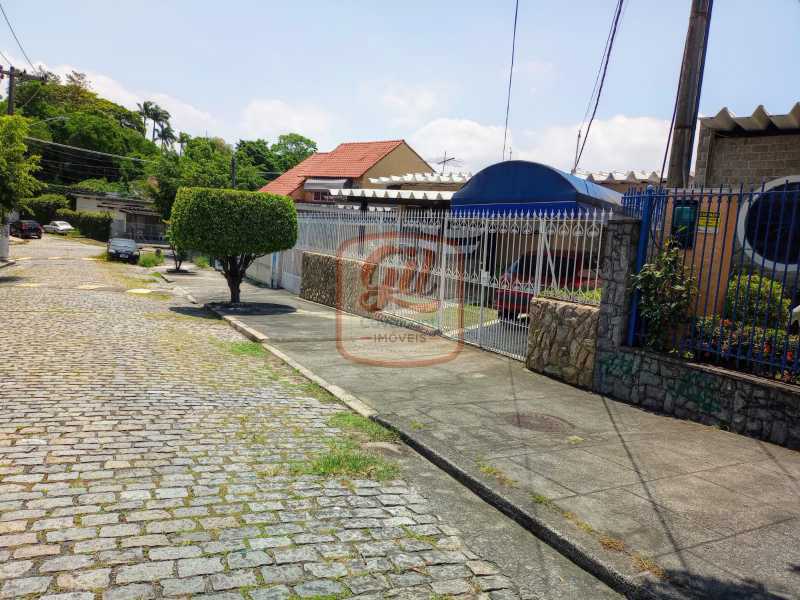 Casa de Condomínio à venda com 3 quartos, 180m² - Foto 1