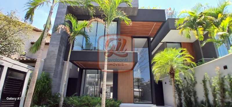 Casa de Condomínio à venda com 4 quartos, 360m² - Foto 1