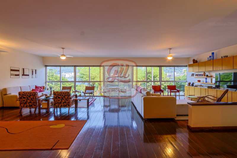 Apartamento à venda com 4 quartos, 238m² - Foto 1