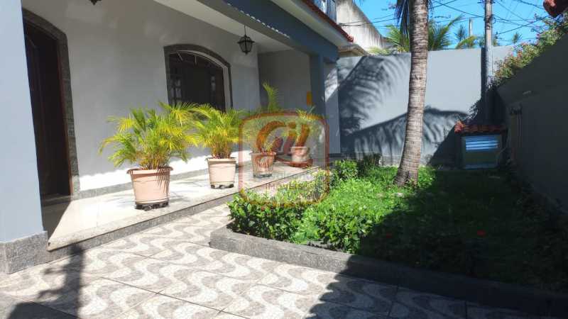 Foto do imóvel - Casa à venda com 4 quartos, 334 m² em Jardim Sulacap, Rio de Janeiro