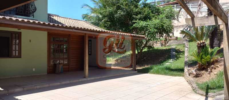 Casa de Condomínio à venda com 4 quartos, 224m² - Foto 1