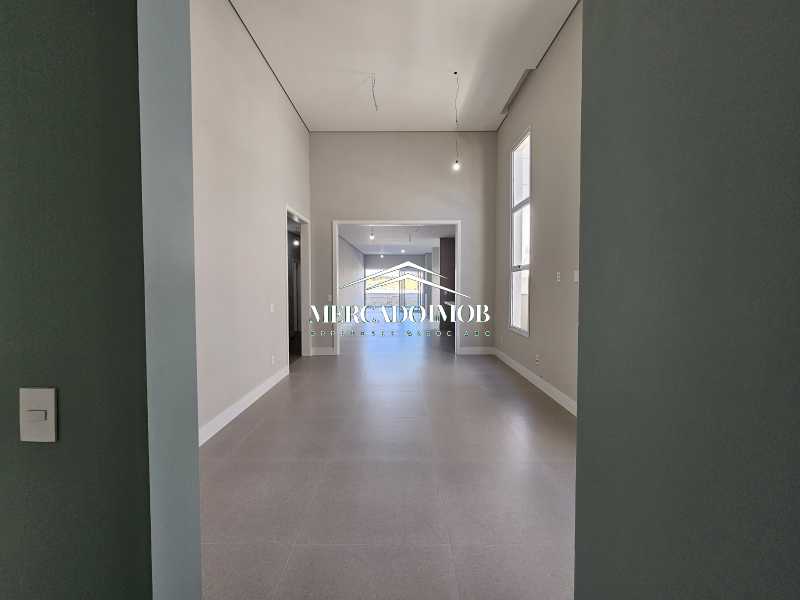 Casa de Condomínio à venda com 3 quartos, 210m² - Foto 4