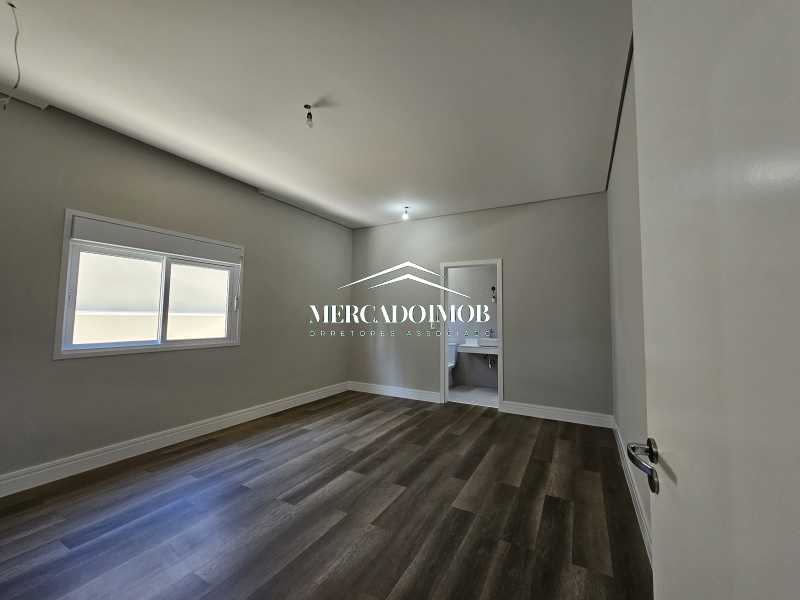 Casa de Condomínio à venda com 3 quartos, 210m² - Foto 13