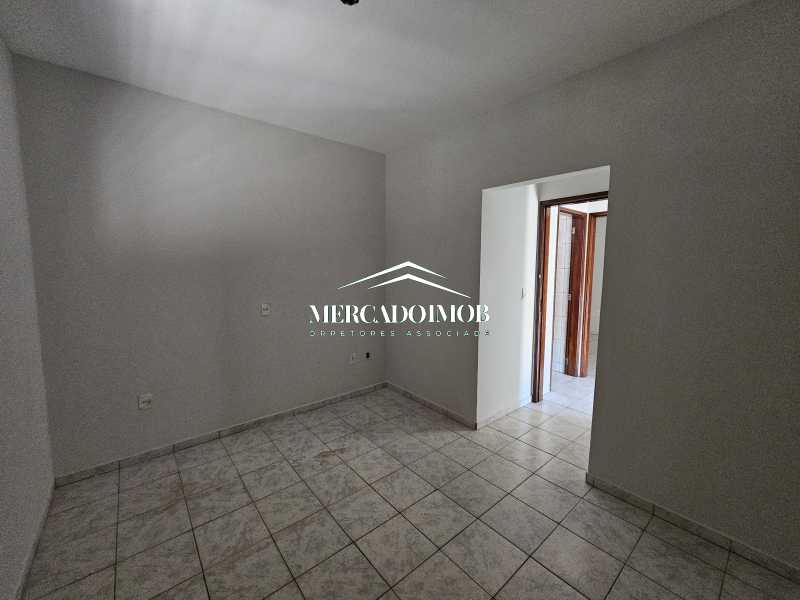 Casa para alugar com 2 quartos, 105m² - Foto 6