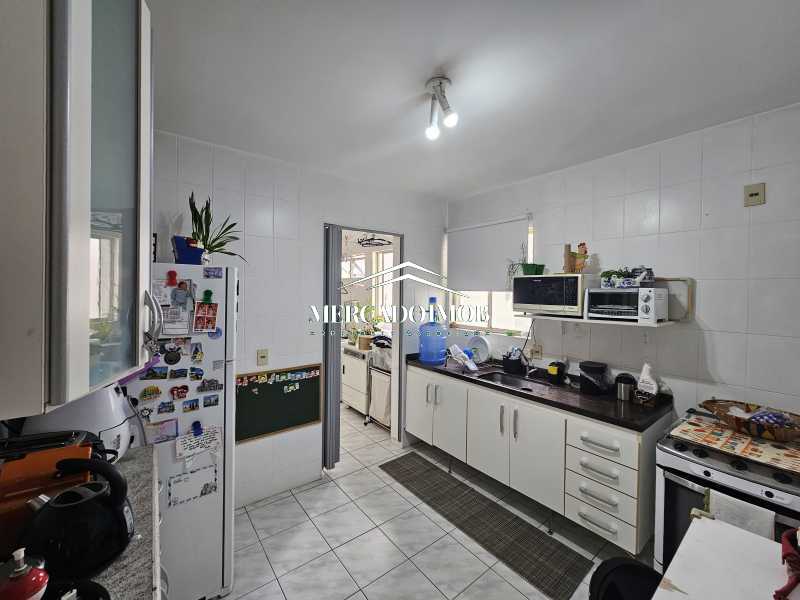Apartamento à venda com 2 quartos, 110m² - Foto 8