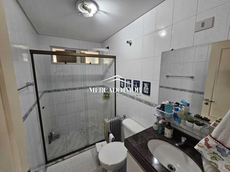 Apartamento à venda com 2 quartos, 110m² - Foto 12