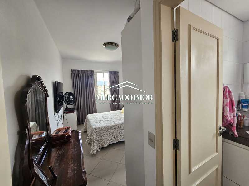 Apartamento à venda com 2 quartos, 110m² - Foto 18