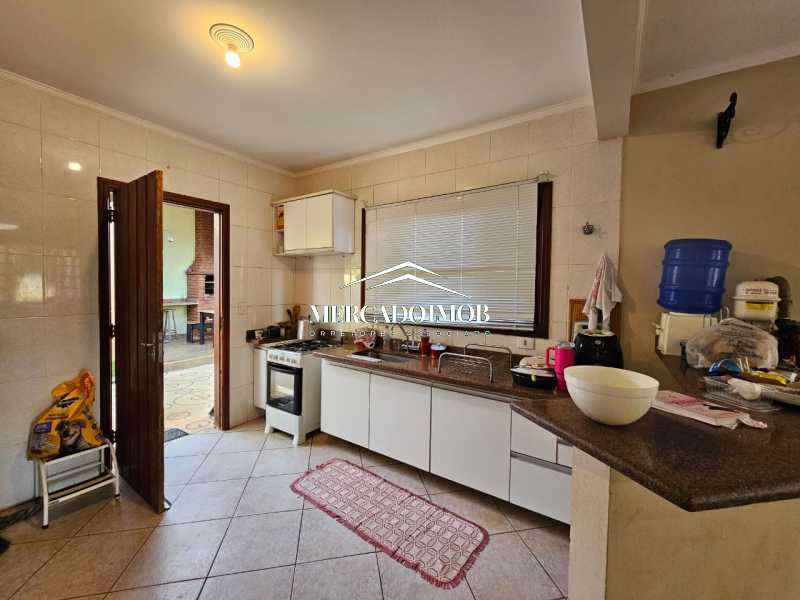 Casa de Vila à venda com 3 quartos, 255m² - Foto 21