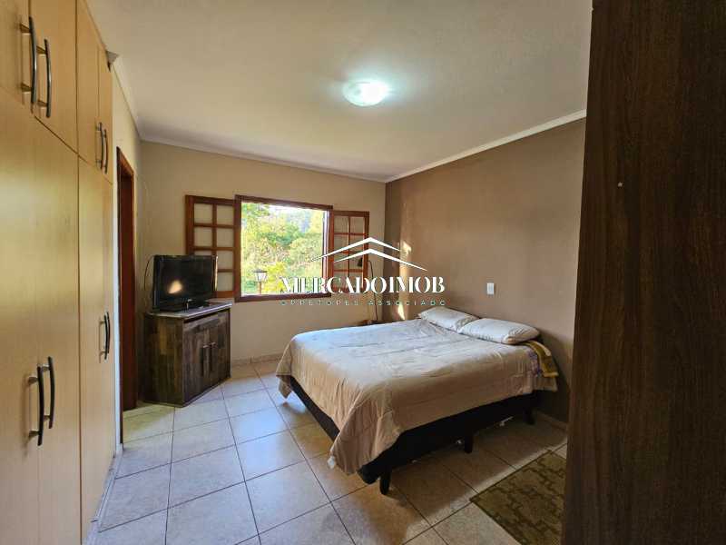 Casa de Vila à venda com 3 quartos, 255m² - Foto 26