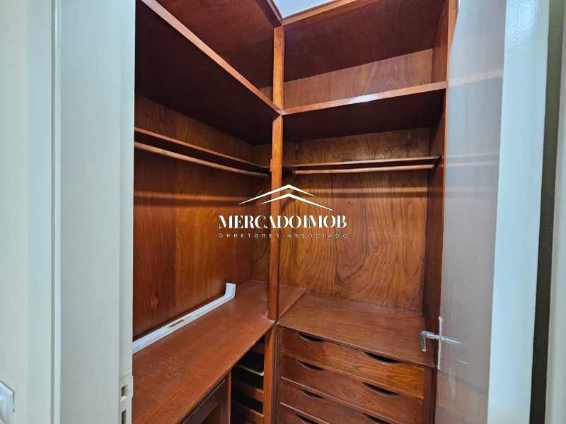 Casa para alugar com 4 quartos, 275m² - Foto 12