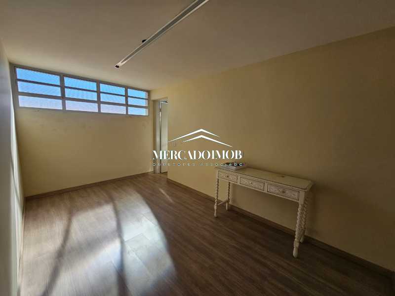 Casa para alugar com 4 quartos, 275m² - Foto 29